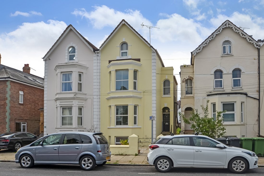 House in Southsea, England 1 - 13371370
