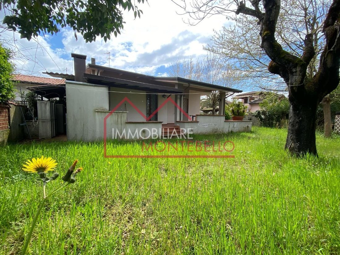 Country House in Tonfano, Pietrasanta, Italy 3 - 15426598