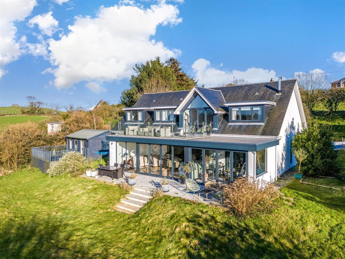 House in Isle of Wight, England 2 - 15426221
