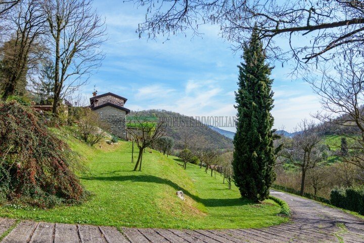 House in Ome, Lombardy, Italy 4 - 15427530