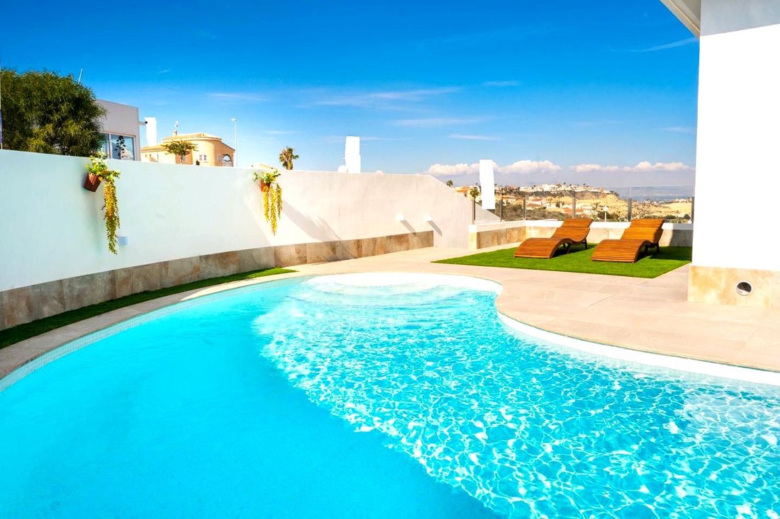 Villa in Rojales, Valencian Community, Spain 1 - 15425589