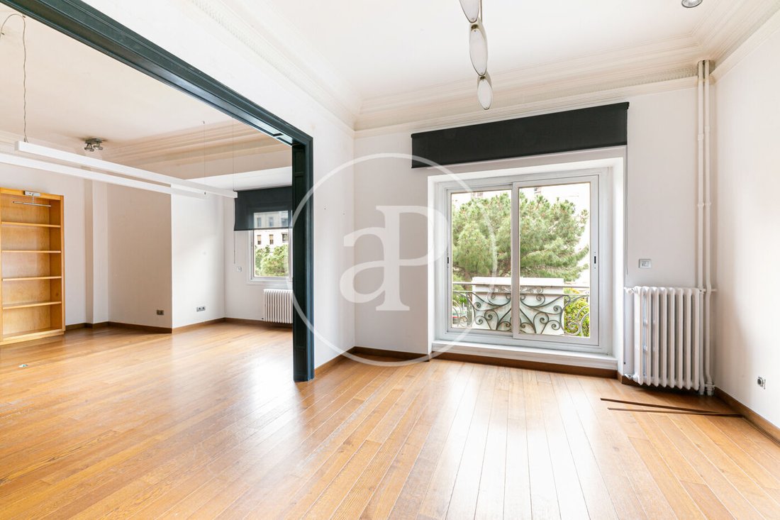 Apartment in Sarrià-Sant Gervasi, Barcelona, Spain 1 - 15427975
