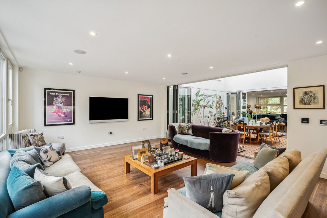 House in Castelnau, Richmond Upon Thames, England 5 - 13836112