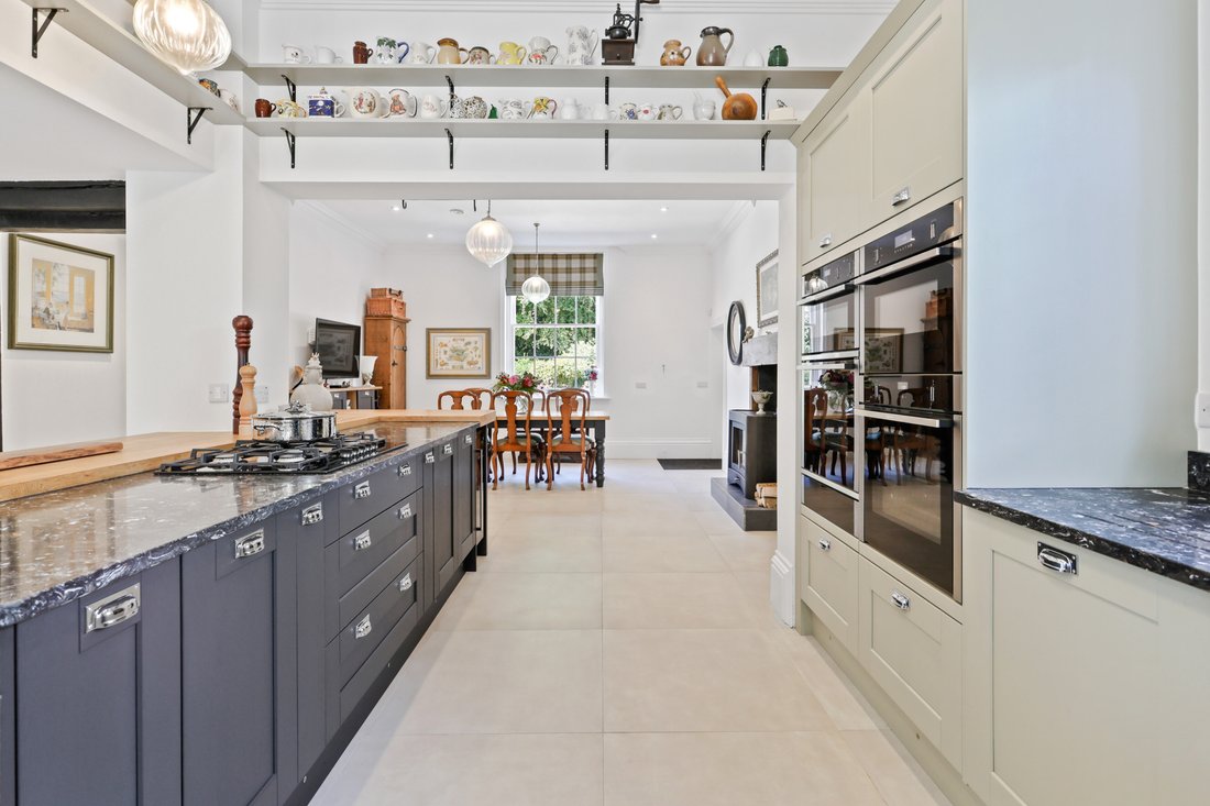 Estate in Old Bedhampton, Havant, England 2 - 15351592