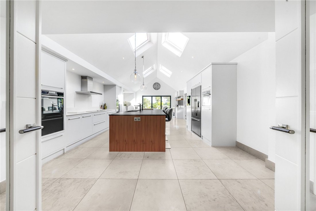 House in Flansham, Westergate, England 4 - 14789497