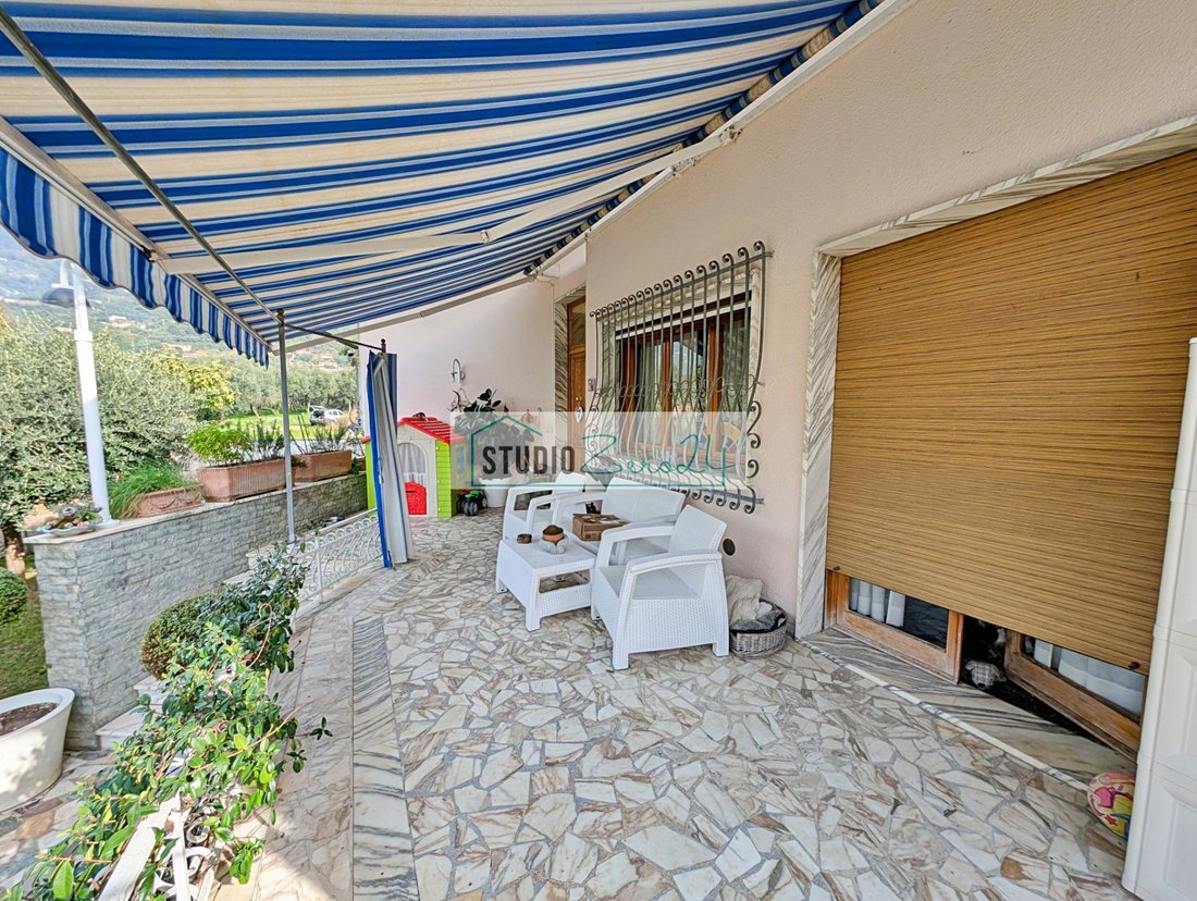 Villa in Strettoia-Capezzano-Valdicastello, Pietrasanta, Tuscany 2 - 15427011
