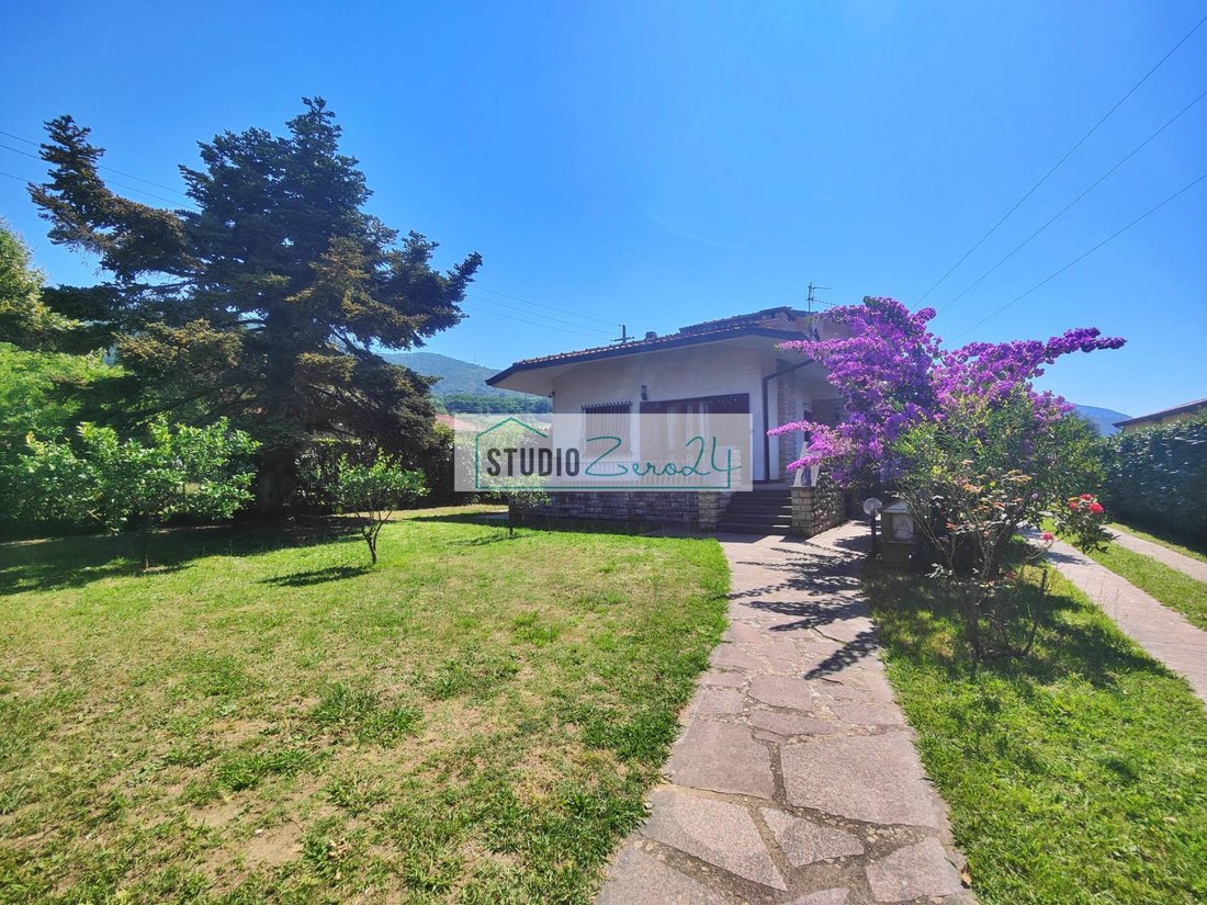 Villa in Strettoia-Capezzano-Valdicastello, Pietrasanta, Tuscany 1 - 15426983