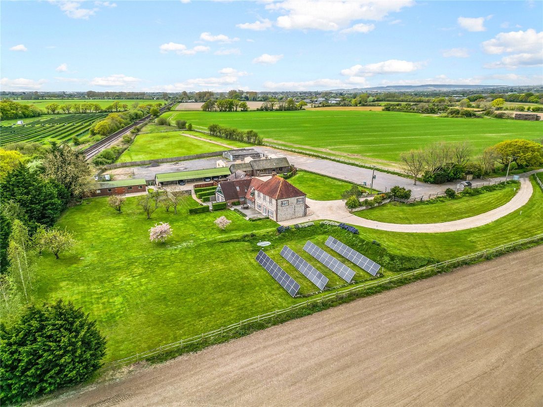 House in Oving, England 4 - 14598496