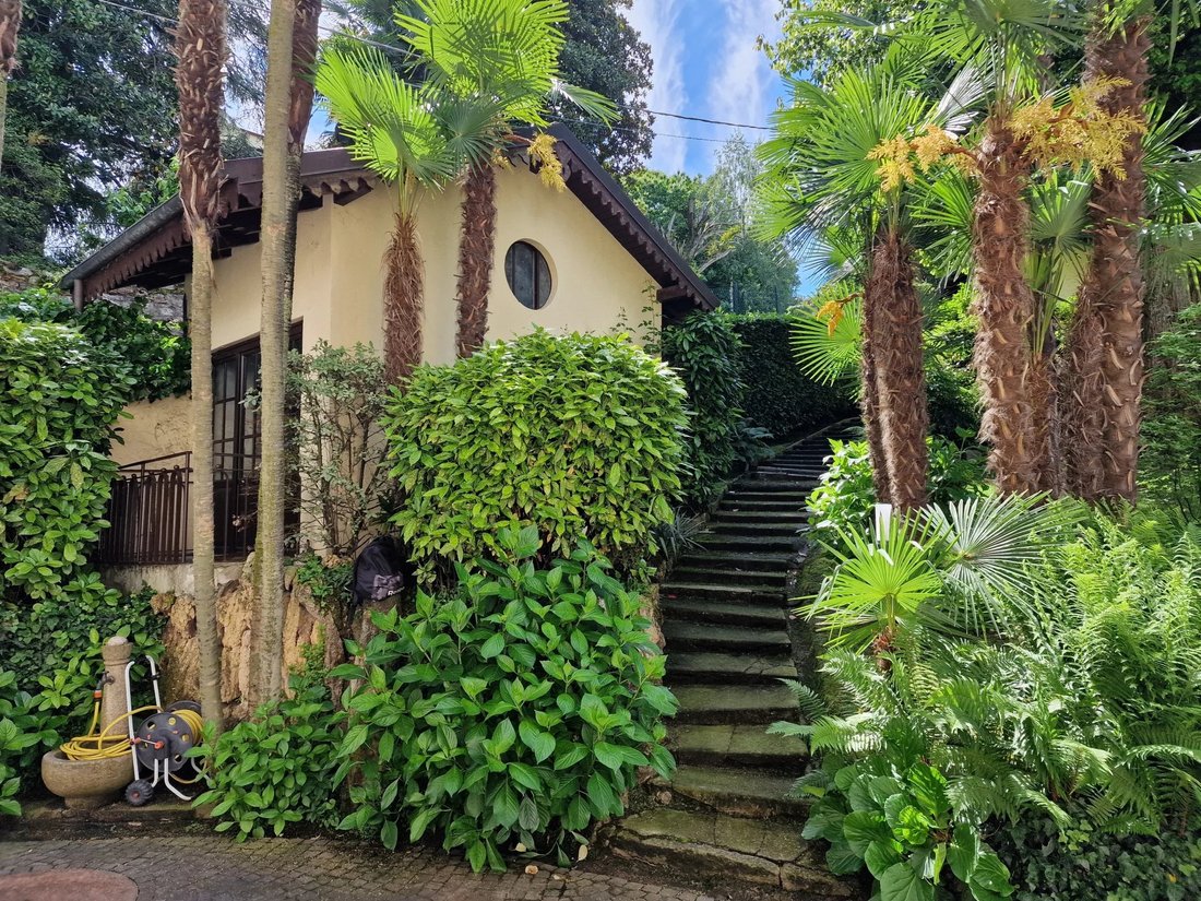 Villa in Stresa, Piedmont, Italy 3 - 15423790