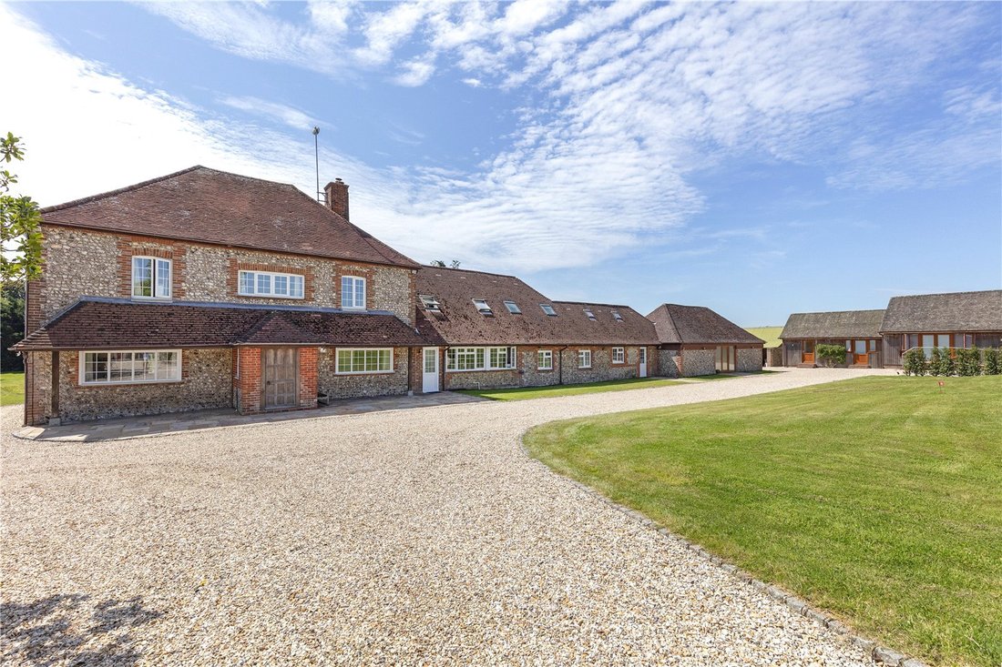 House in Oving, England 3 - 14598496