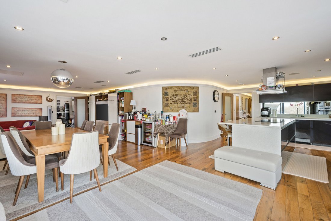 Apartment in North Sheen, Richmond Upon Thames, England 1 - 13319621