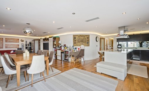 Penthouse in North Sheen, Richmond Upon Thames, England 1