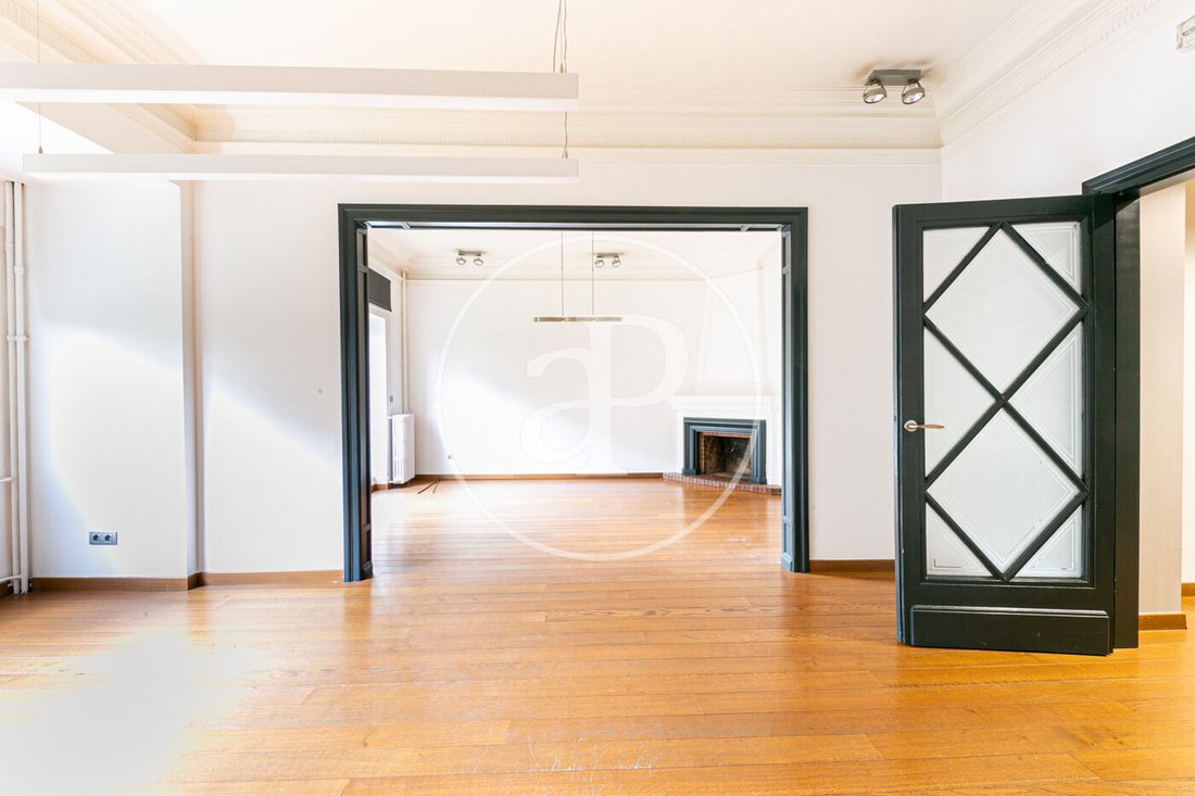 Apartment in Sarrià-Sant Gervasi, Barcelona, Spain 4 - 15427975