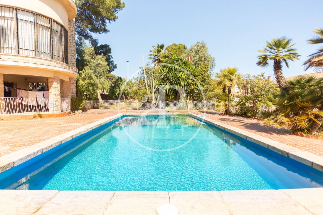 Villa in Torrent, Valencian Community, Spain 2 - 15427977