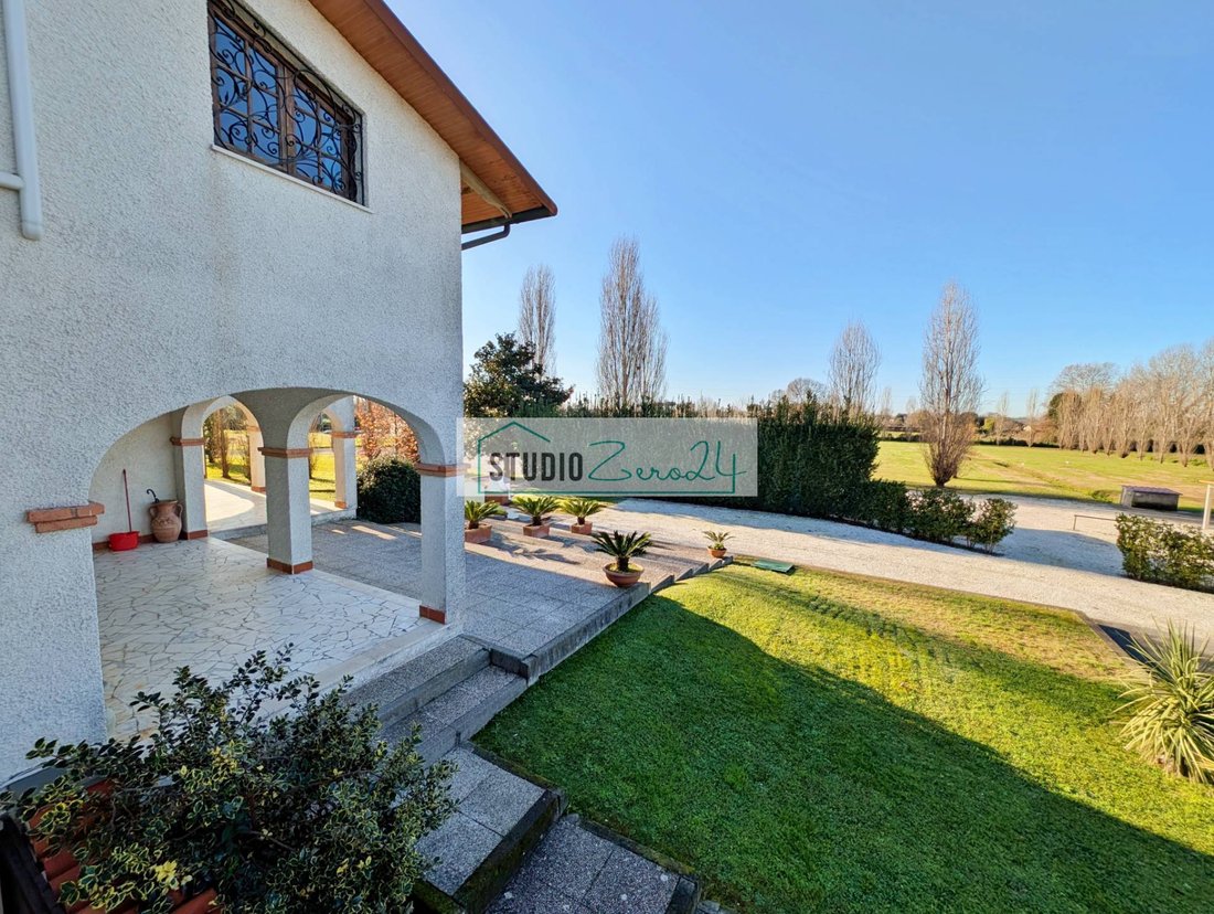 Villa in Pietrasanta, Tuscany, Italy 5 - 15427051