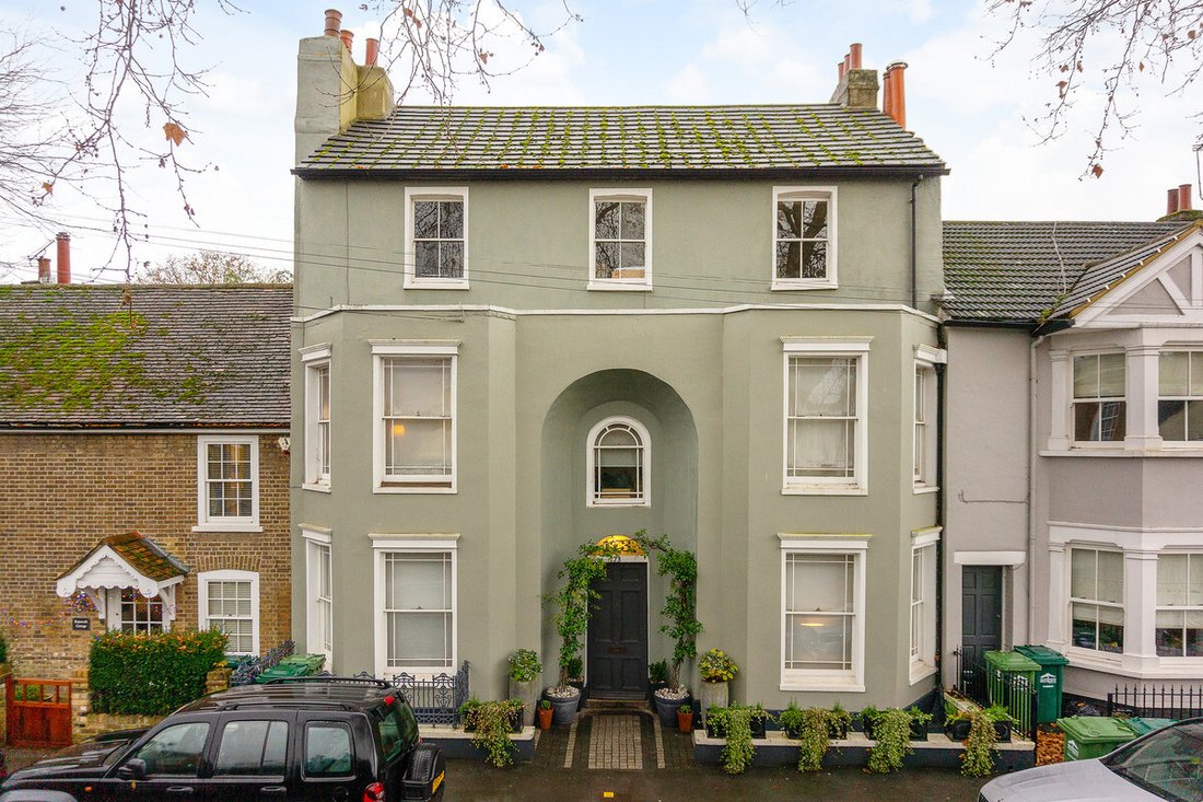 Maison à Sunbury-on-Thames, Angleterre 1 - 13617126