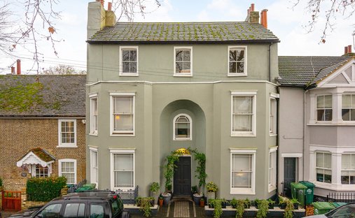 House in Sunbury, England 1