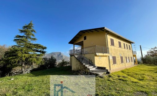 Haus in Cautano, Kampanien, Italien 1
