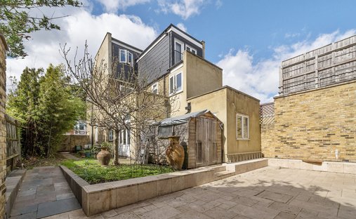 House in Kew, Richmond Upon Thames, England 1