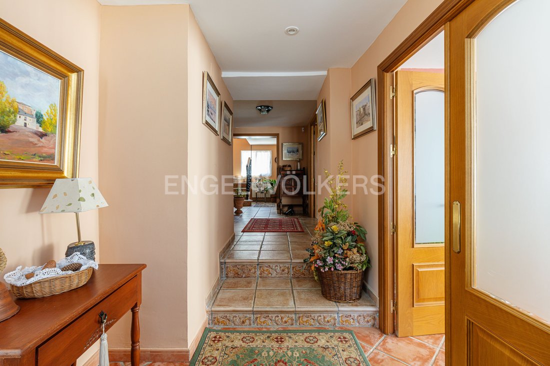 Townhouse in Moralzarzal, Spain 2 - 15427173