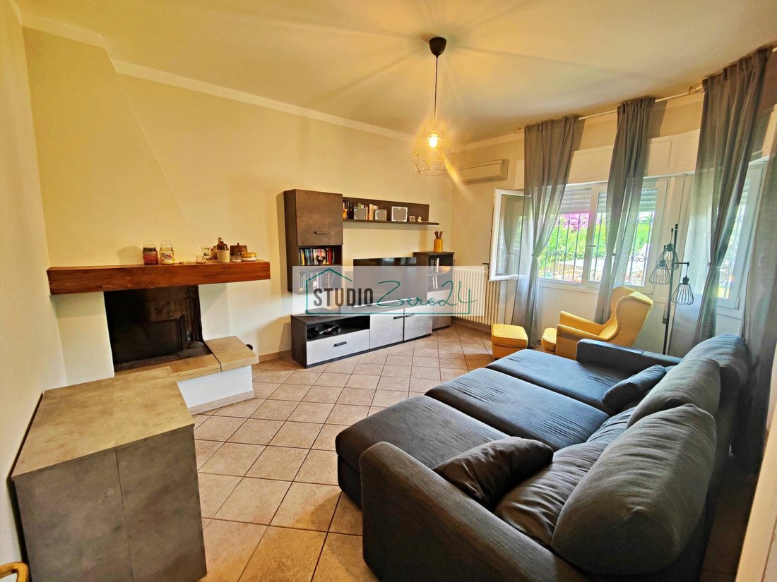 Villa in Seravezza, Tuscany, Italy 3 - 15426987