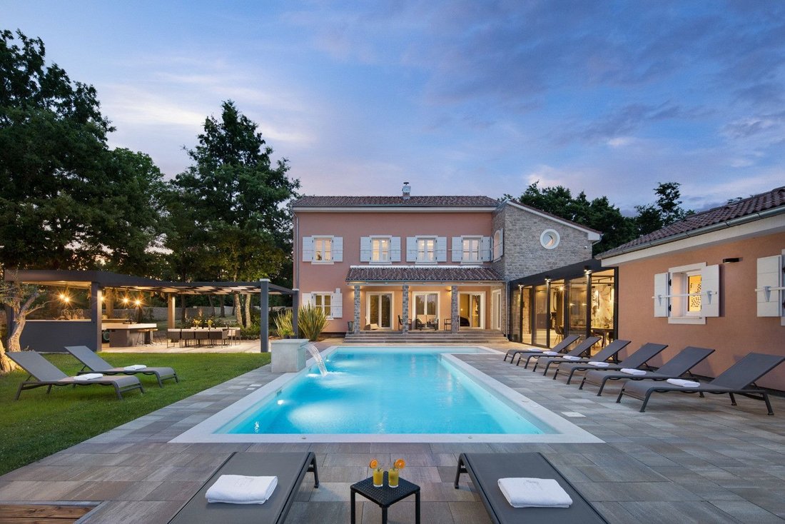 Villa in Svetvincenat, Istria County, Croatia 1 - 15400402