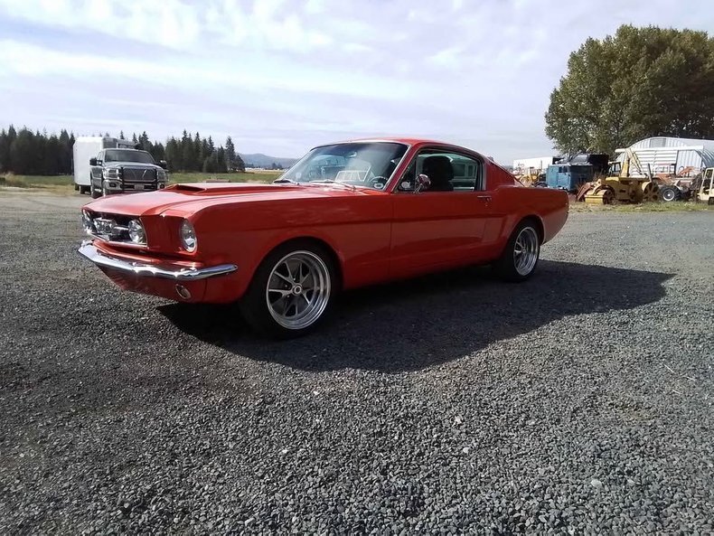 Coupe in Glendale, United States 1 - 15427736