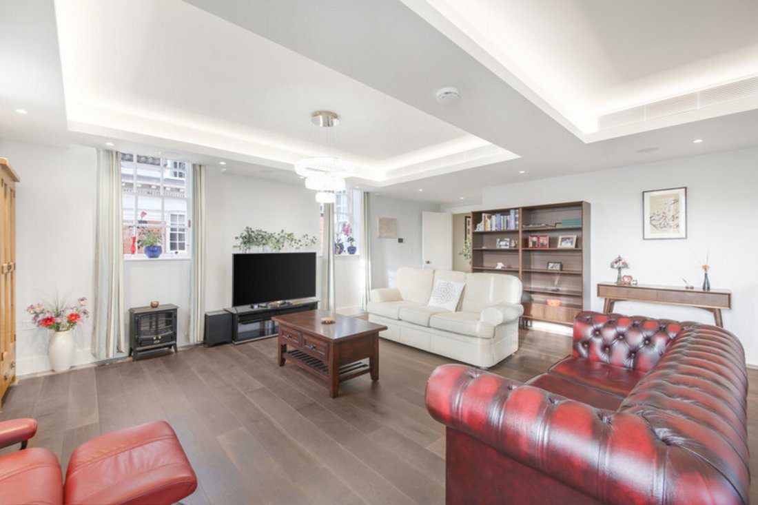 Apartment in Richmond Upon Thames, England 4 - 13319471