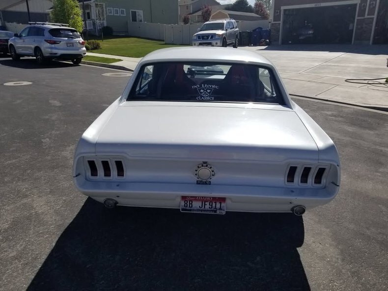 Coupe in Glendale, United States 5 - 15427737