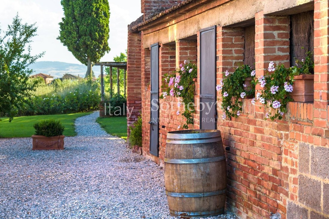 Maison à Bettolle, Toscane, Italie 2 - 15429399