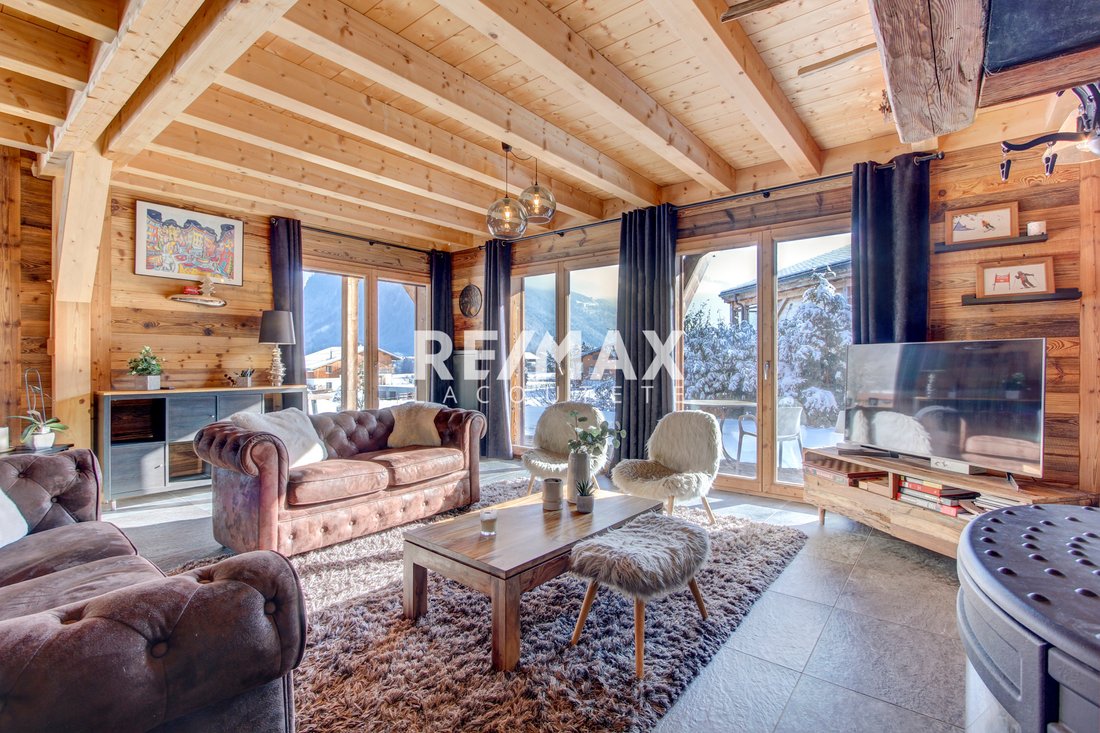 Chalet in Essert-Romand, Auvergne-Rhône-Alpes, France 2 - 15429519