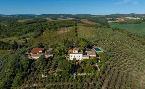 Estate in Bibbiano, Tuscany, Italy 1