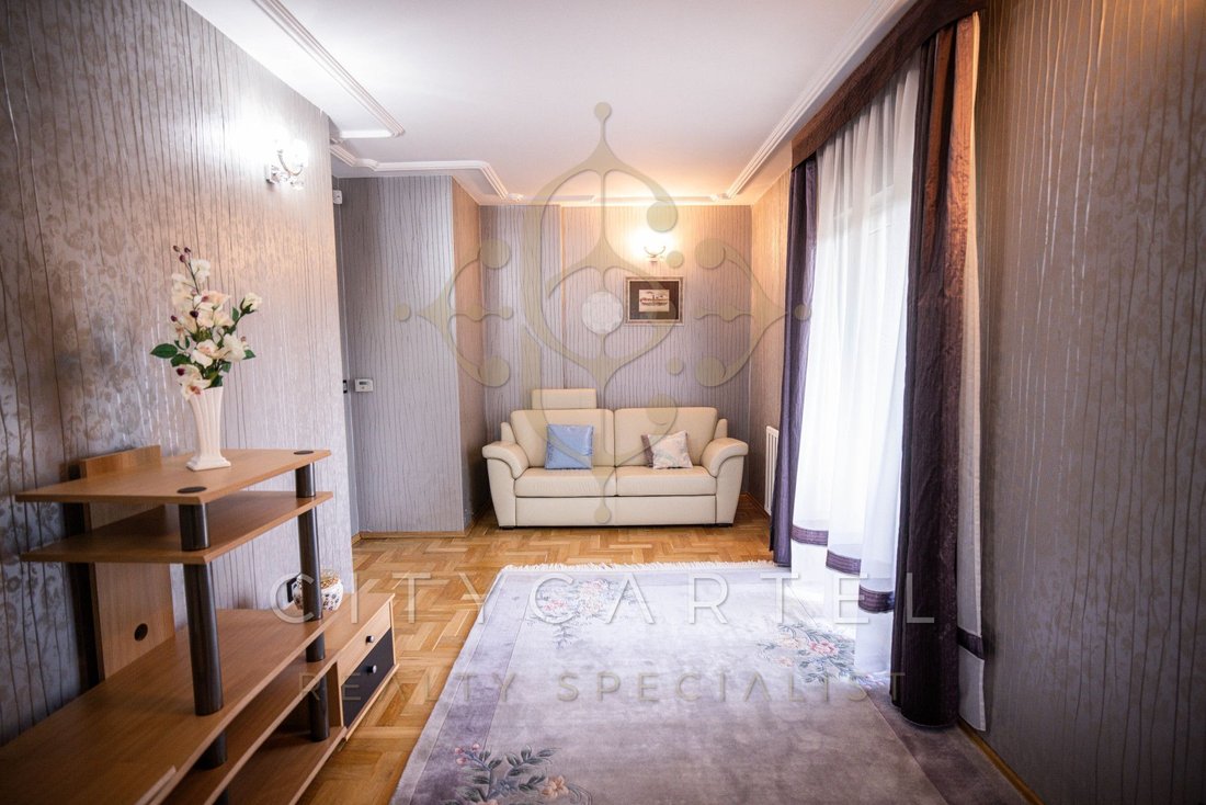 Villa in Budapest, Hungary 3 - 15429599