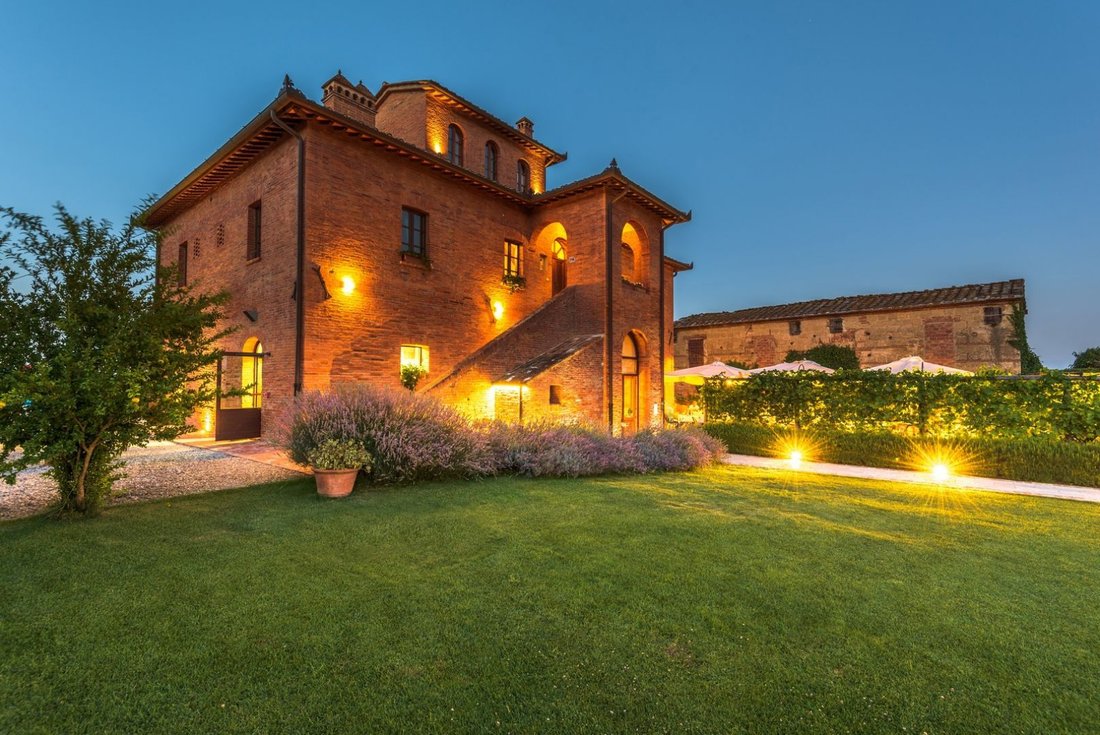 Casa en Sinalunga, Toscana, Italia 3 - 15430141