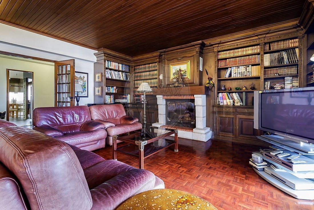 Apartment in Alvalade, Lisbon, Portugal 3 - 15429671
