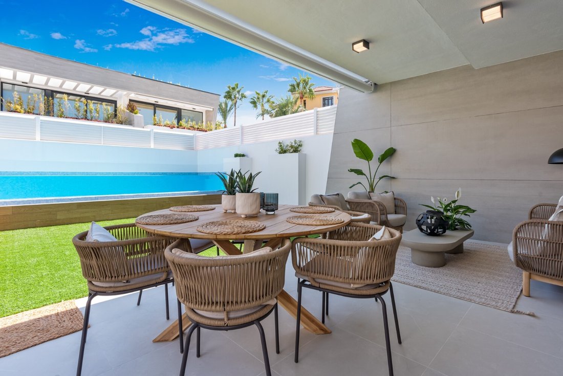 Townhouse in Puerto Banus, Marbella, Spain 3 - 15430052