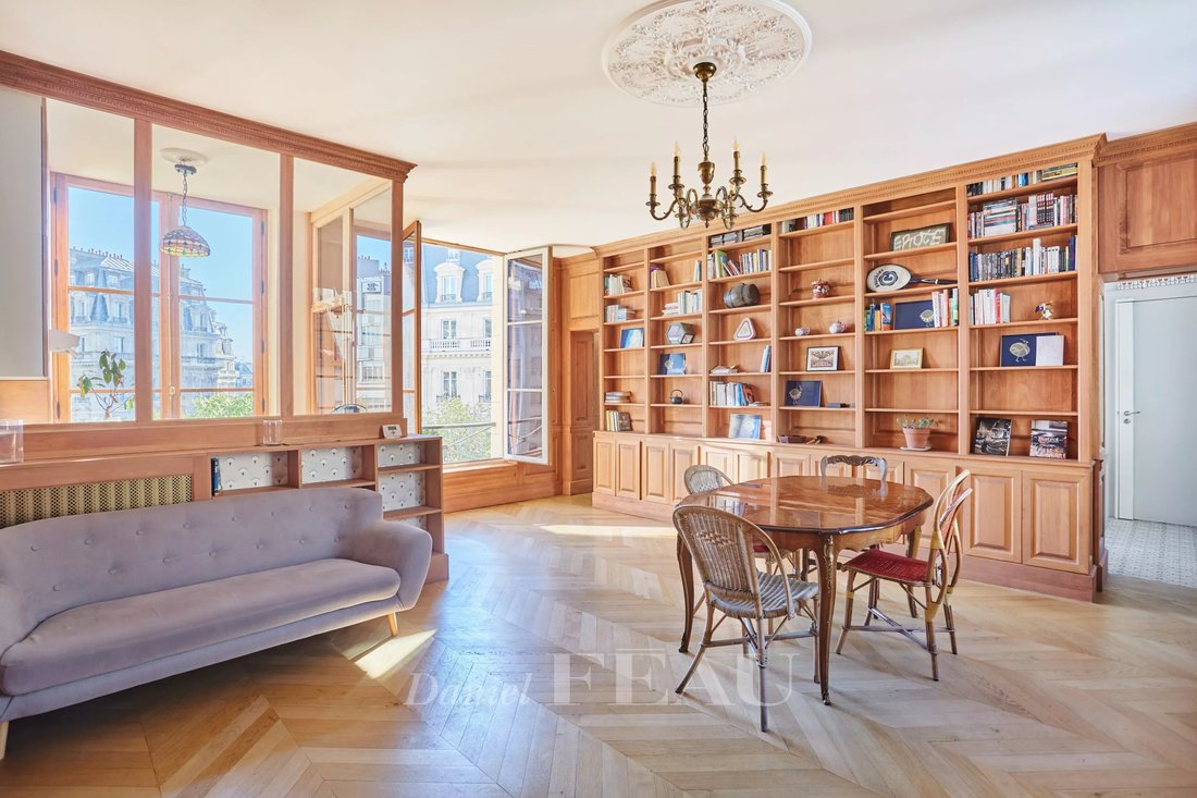 Apartment in Palais Royal, Paris 1er Arrondissement, Paris 1 - 15429526