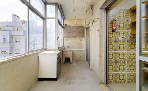 Apartment in Alvalade, Lisbon, Portugal 1