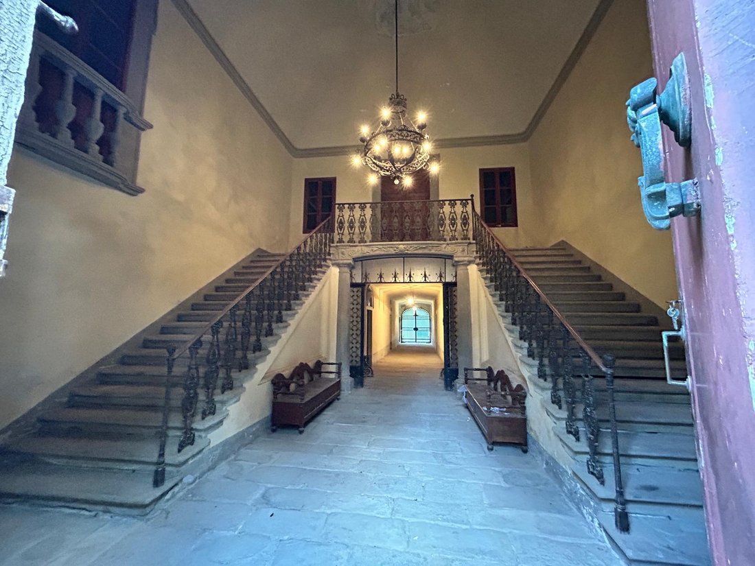 Villa in Crespina, Tuscany, Italy 3 - 15429886