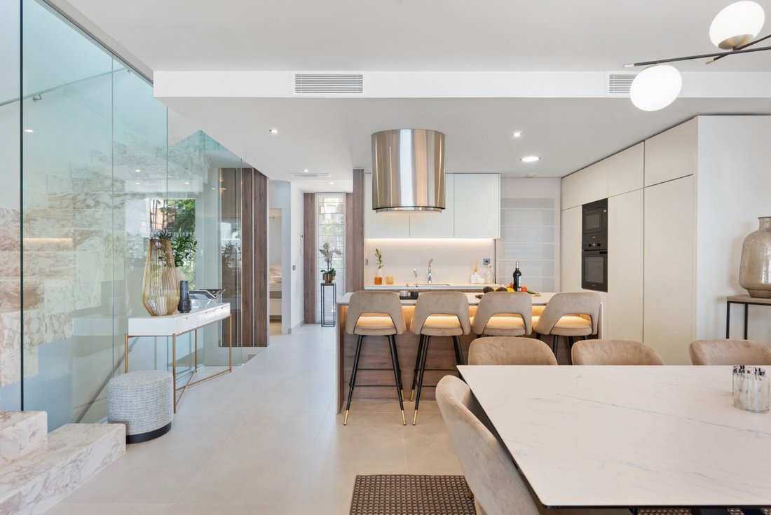 Townhouse in Puerto Banus, Marbella, Spain 5 - 15430052