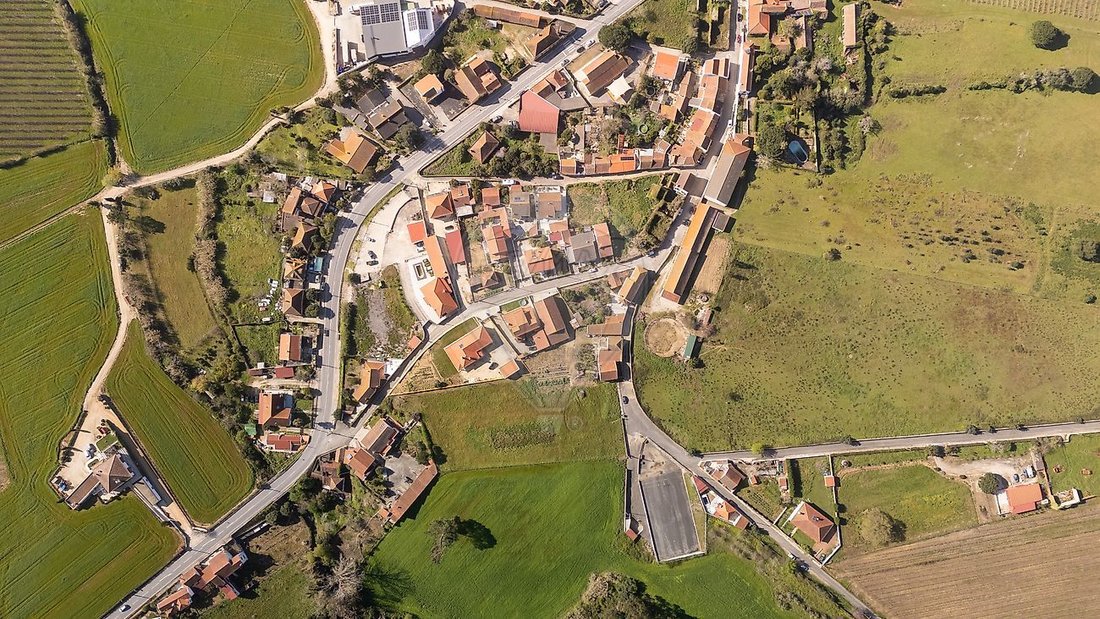 Finca in Aldeia Galega da Merceana, Lisbon, Portugal 2 - 15429668