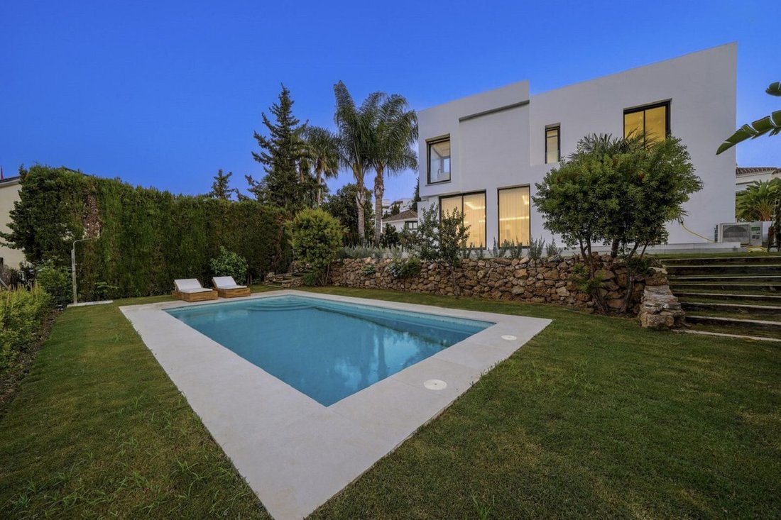 Villa in Puerto Banus, Marbella, Spain 1 - 15429466