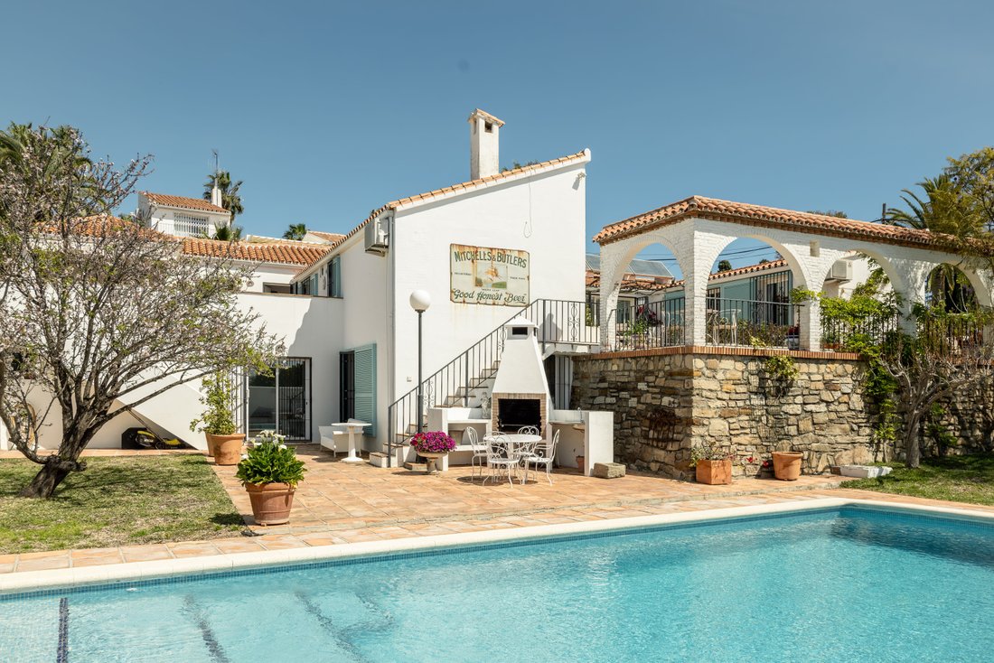 Villa in Estepona, Andalusia, Spain 1 - 15306060