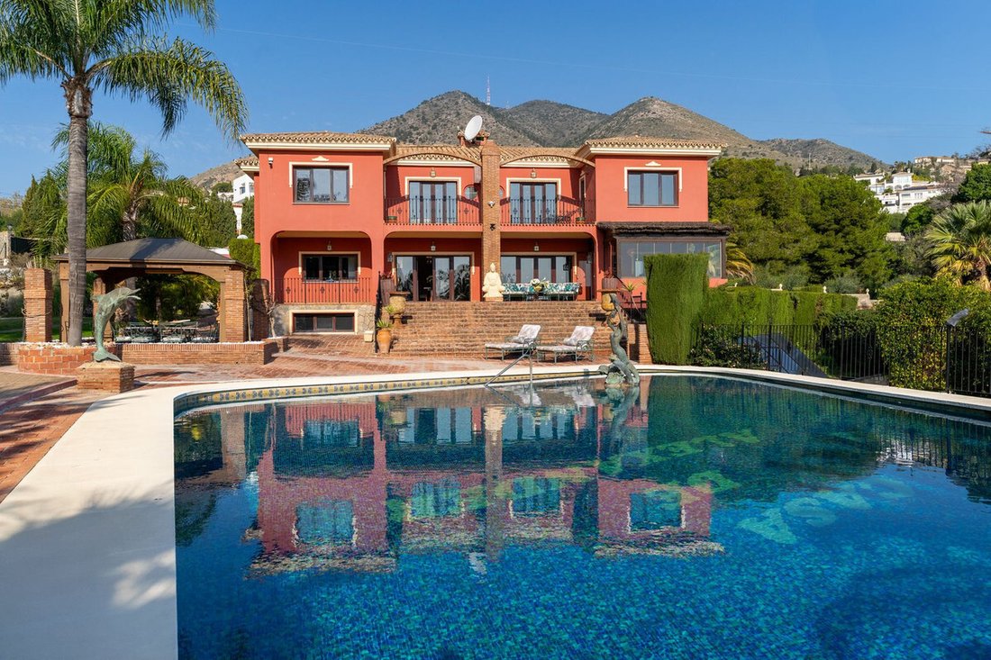 Villa in Arroyo de la Miel, Benalmadena, Andalusia 1 - 11284423