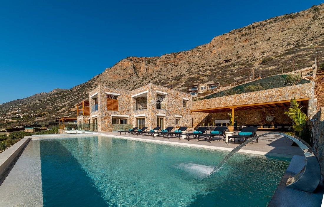 Villa in Community of Elounta, Agios Nikolaos Municipal Unit, Greece 2 - 15430416