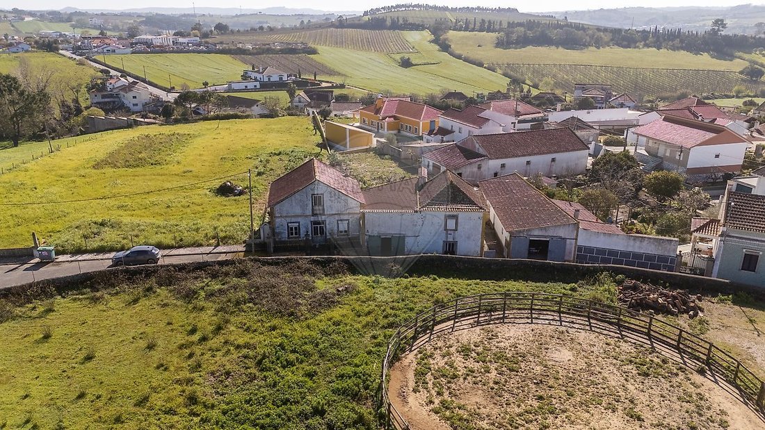 Finca in Aldeia Galega da Merceana, Lisbon, Portugal 1 - 15429668