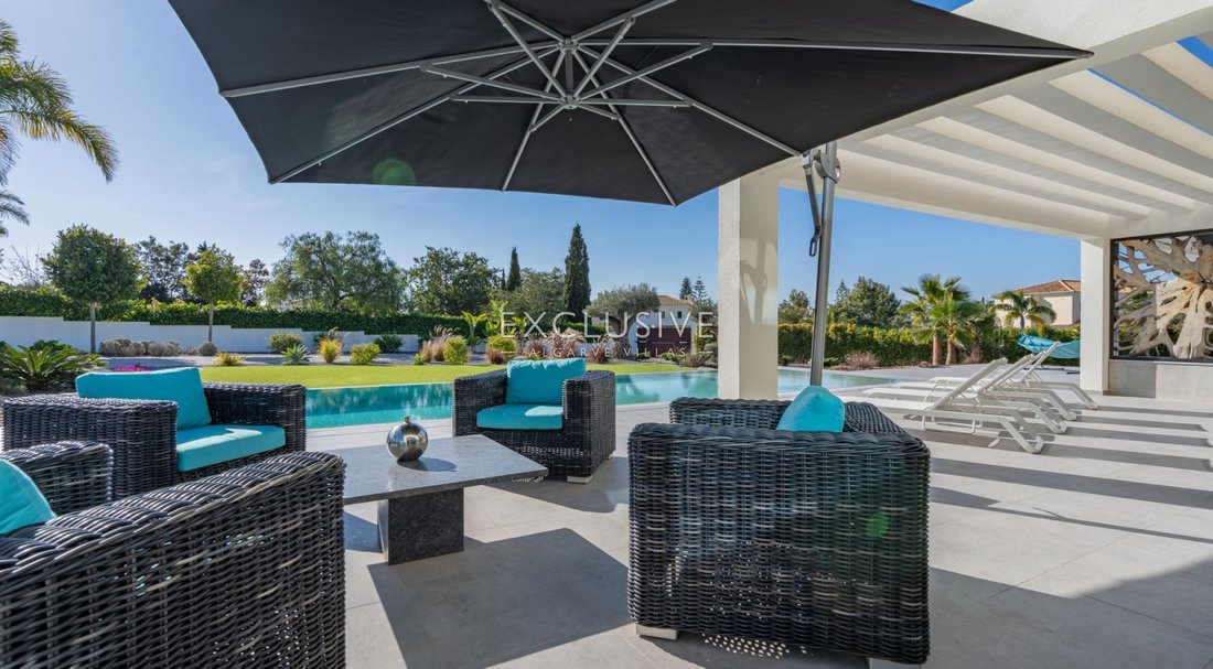Villa in Carvoeiro, Algarve, Portugal 2 - 15065356