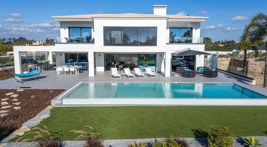 Villa in Carvoeiro, Algarve, Portugal 3 - 15065356
