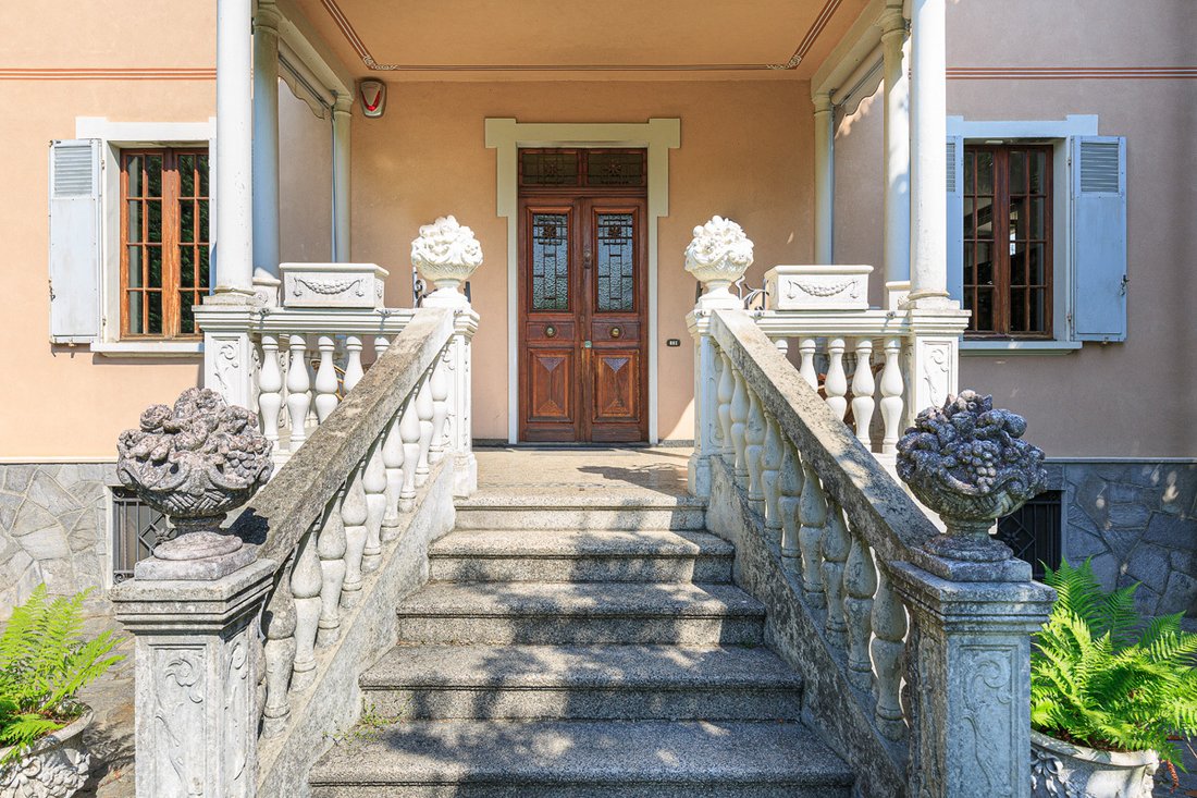Villa in Invorio, Piedmont, Italy 1 - 15433849