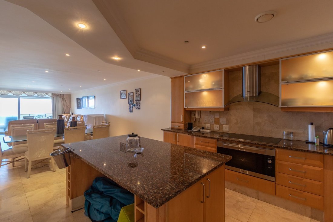 Apartment in La Lucia, KwaZulu-Natal, South Africa 4 - 15432189